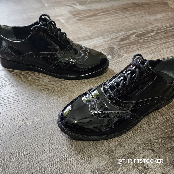 Vionic Shoes - Vionic Black Oxford Wingtip Shoes